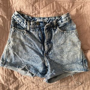 Vintage High waited guess shorts